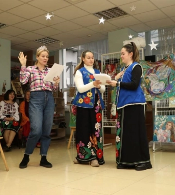 Співаючий Шрек та Королева гламуру замість Снігової: як дніпровські заклади культури готуються до зимових свят