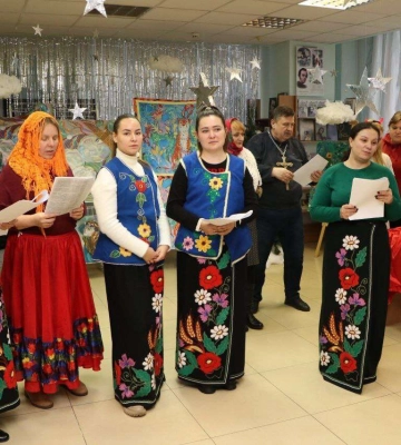 Співаючий Шрек та Королева гламуру замість Снігової: як дніпровські заклади культури готуються до зимових свят
