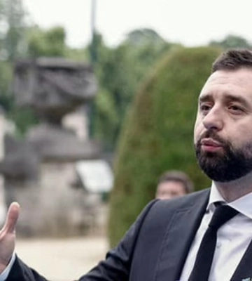 «Зеслуга» Арахамія користувався автівками Кауфмана, якого підозрюють у корупції – Bihus.Info