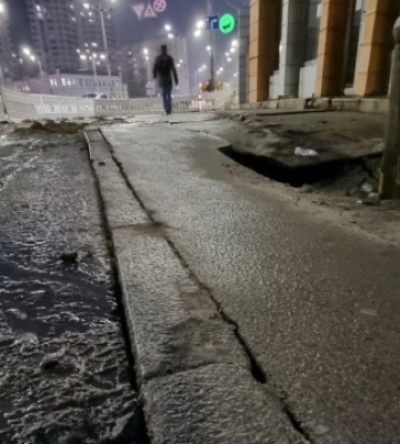 Підтоплення і ремонт метро в Києві: частину дороги біля «Деміївської» перекрили на пів року