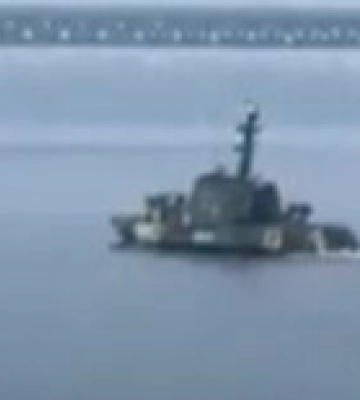 Россия запускает "шахеды" по Днепру. В Киеве их сбивает боевой катер ВМС: видео с судна