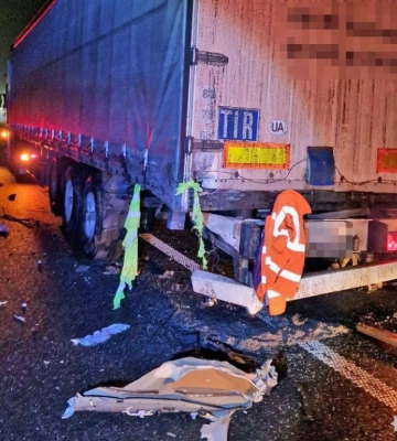 Запізно помітив вантажівку. У Рівненському районі внаслідок ДТП загинула молода жінка