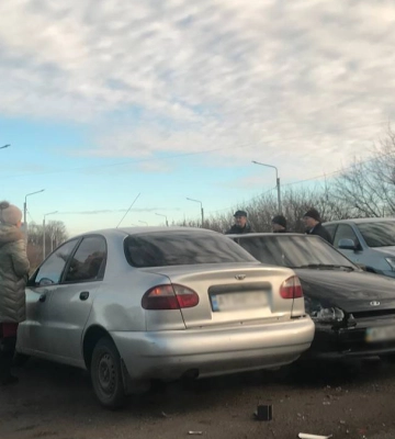 У Драгомирчанах зіткнулися автівки