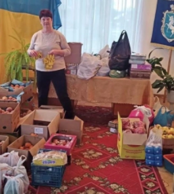200 окопних свічок та 50 кілограмів пампухів для ЗСУ виготовили на Яворівщині