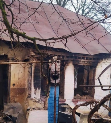 На Полтавщині біля згорілого будинку знайшли тіло пенсіонерки