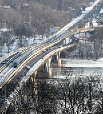Столична влада запевняє, що заплановані роботи на мосту Метро у 2024 році не вплинуть на роботу метрополітену