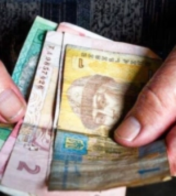 У паніці віддала понад 90 тисяч гривень: поліцейські Рівненщині викрили зловмисників