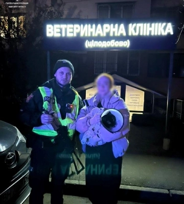 В Одесі патрульні врятували хворого кота