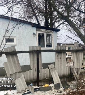 Армія рф вранці вдарила по Куп&#039;янську-Вузловому: пошкоджено лікарню, є поранена