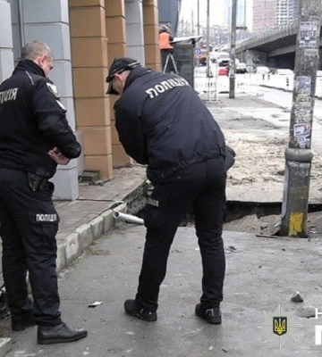 Підтоплення Київського метрополітену: правоохоронці провели додатковий огляд тунелів