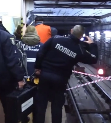 Підтоплення Київського метрополітену: правоохоронці провели додатковий огляд тунелів