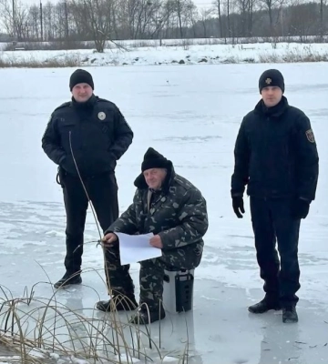 Небезпечна риболовля: чим підступний перший льодостав на водоймах Рівненщини? (ВІДЕО)