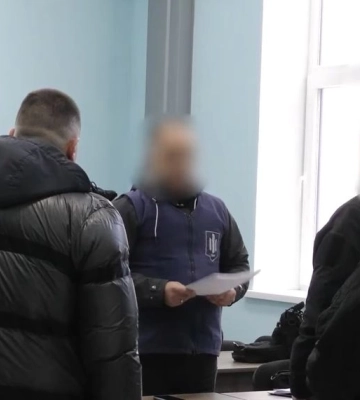 Чернівецьких митників підозрюють у сприянні контрабанді &quot;електронок&quot; та несплаті 42 млн грн податків