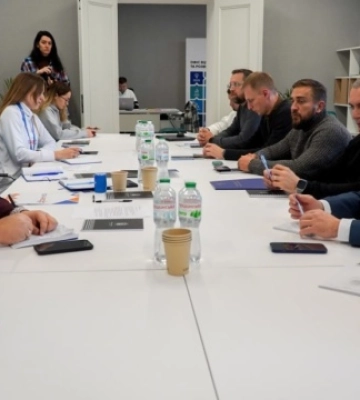 Міжнародна організація IsraAID передала Миколаєву інтерактивну карту «ХодиДоВоди»