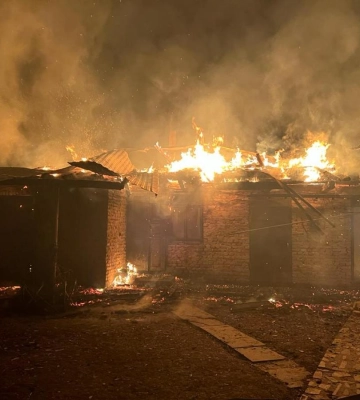 У Дубенському районі внаслідок пожежі згоріла покрівля господарської будівлі