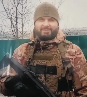 У Конотопі попрощалися із воїном Андрієм Стрільцем