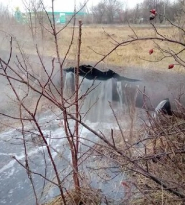 Рашисти вдарили по промзоні на Донеччині, пошкоджено будинки, поранено 1 особу