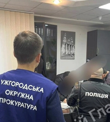 У міськраді Ужгорода проходять обшуки - ЗМІ
