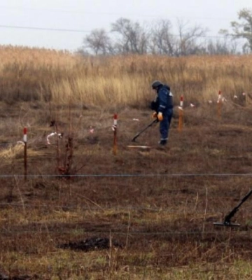 Розміновувати доведеться довго. Сапер з Рівного розповів, як працюють на деокупованих територіях (ВІДЕО)