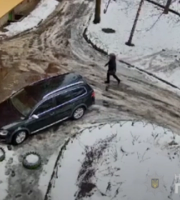 У Полтаві стріляли в заднє скло автомобіля