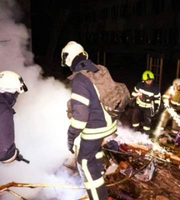 Рятувальники ліквідували наслідки нічного ракетного удару по Харкову