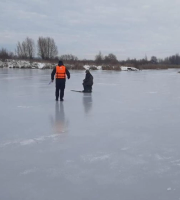 Рятувальники Рівненщини проводять профілактичні рейди на водоймах, щоб запобігти нещасним випадкам