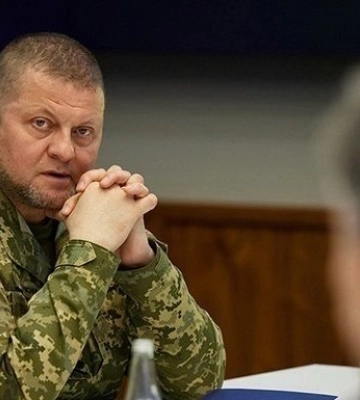 Більшість українців проти відставки Залужного — опитування