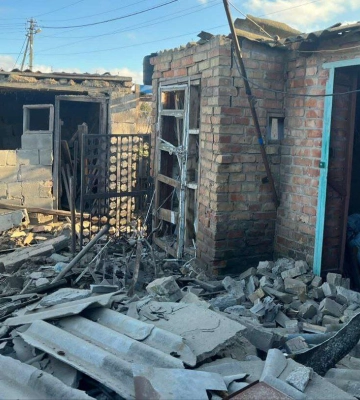 Двое парней ранены в Никополе во время вражеских обстрелов