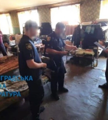 На Кіровоградщині до виправної колонії постачали наркотики