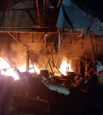 У Київській області внаслідок атаки безпілотників горів склад на 1500 метрів