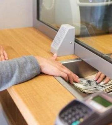 В Донецкой области ПриватБанк готовится работать во время тревоги: рабочие места будут в укрытиях