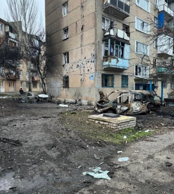 Окупанти минулої доби обстріляли щонайменше 12 населених пунктів Донеччини, 2 особи зазнали поранення. ФОТОрепортаж