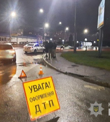 У Луцьку на переході автомобіль збив 51-річну жінку