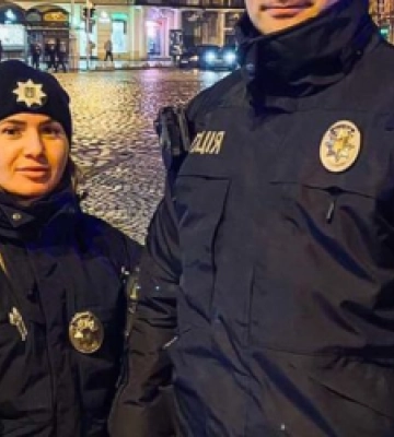Львівські патрульні врятували чоловіка, який хотів укоротити собі віку (ВІДЕО)