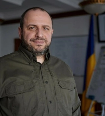 МОУ спростувало чутки про американське громадянство членів сім&#039;ї Умєрова