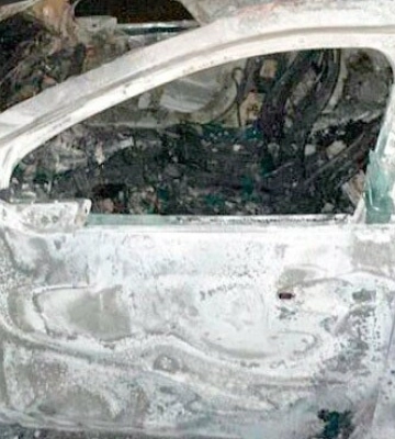 На Полтавщині невідомі підпалили автомобіль Peugeot