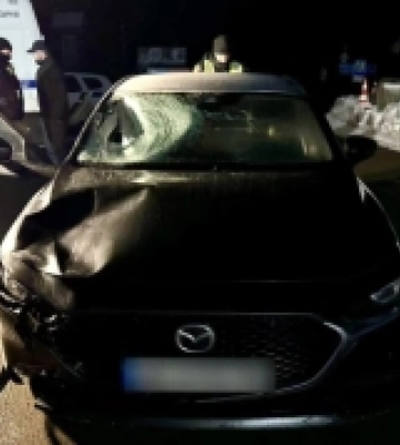 На Закарпатті водійка на смерть збила пішохода та намагалася втекти з області