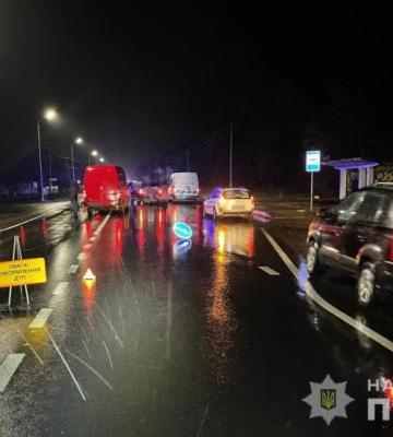 У Луцькому районі під колеса автомобіля потрапила 90-річна пенсіонерка