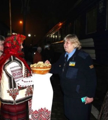 До Рахова курсує ще один новий потяг
