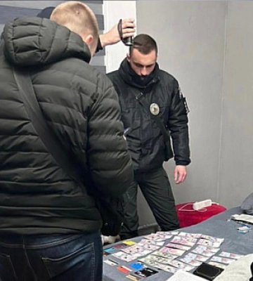 Шахраї з Дніпропетровщини ошукали громадян на значну суму
