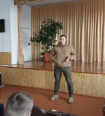 Викладач Харківського університету Повітряних Сил завітав до рідної школи у Хорів