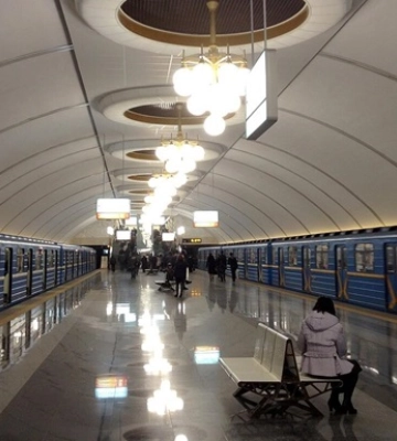 В Киеве на полгода ограничат движение на синей ветке метро