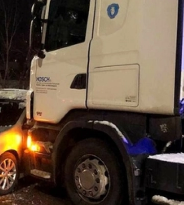 П&#039;яний на джипі розтрощив електрокар у Луцьку 