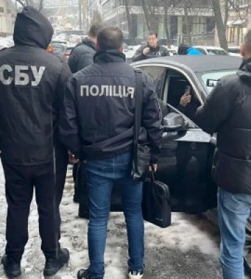 В справі розкрадання бюджету Ужгорода СБУ затримало двох депутатів міста Хуст