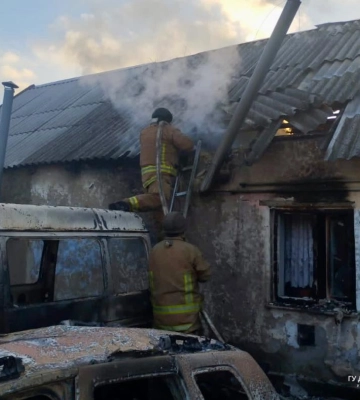 На Миколаївщині є приліт, на Одещині через уламки дрона спалахнуло зерносховище: нові дані про наслідки  атаки ворога