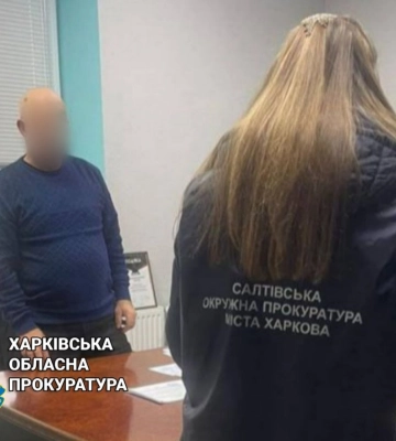 Віддала землю, знаючи, що за неї судяться: підозрюють голову селищної ради
