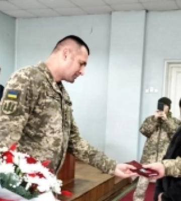 Батькам загиблого рожищанина вручили нагороду сина