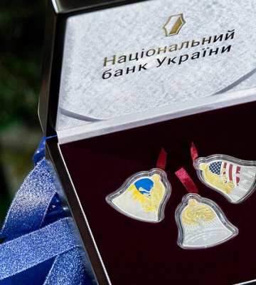 Нацбанк представив набір пам&#039;ятних монет незвичної форми