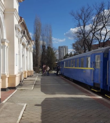 У Дніпрі дитяча залізниця відкриває зимовий сезон: коли перша подорож