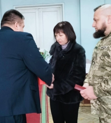 Батькам загиблого рожищанина вручили нагороду сина